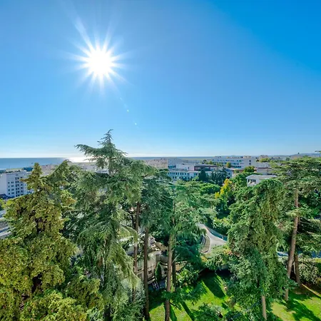 Apartment Superbe 3p Vue Avec Parking